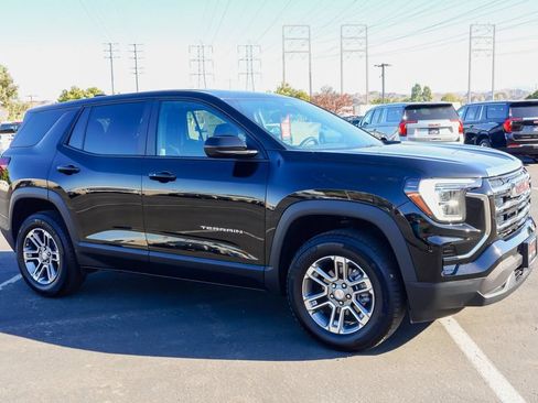 New 2026 GMC Terrain Elevation AWD/4WD image 6