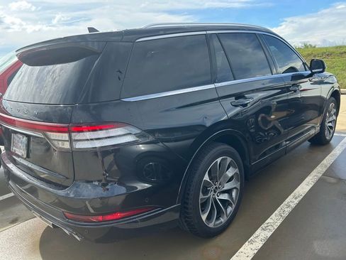 Used 2022 Lincoln Aviator Grand Touring w/ Equipment Group 301A AWD/4WD image 10