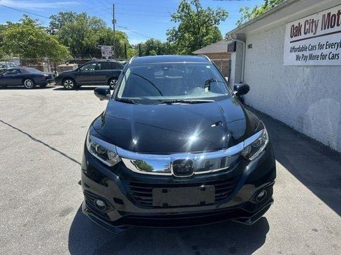 Used 2021 Honda HR-V EX-L image 3
