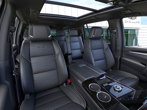 New 2026 Cadillac Escalade ESV Luxury w/ Touring Package AWD/4WD image 16