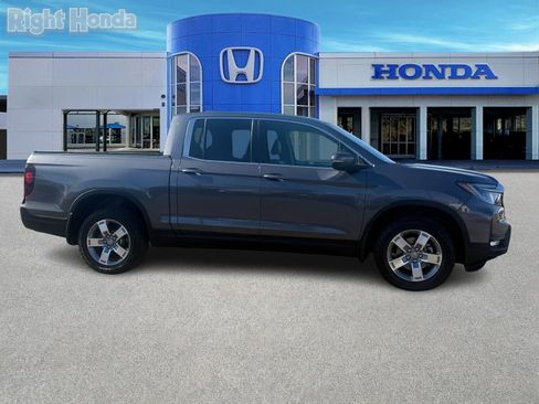 Certified 2025 Honda Ridgeline RTL image 9