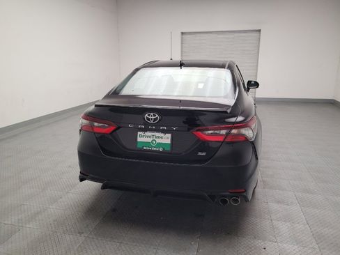 Used 2022 Toyota Camry SE FWD image 7