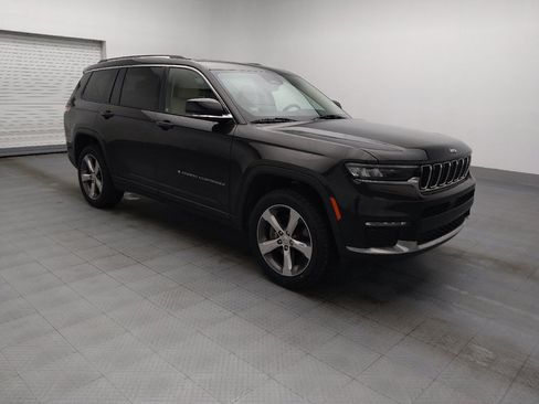 Used 2022 Jeep Grand Cherokee L Limited RWD image 11
