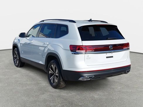 New 2026 Volkswagen Atlas SE image 7