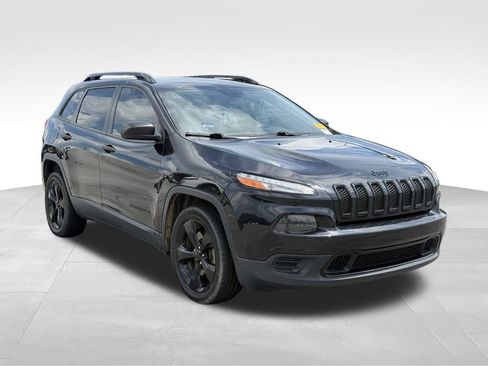 Used 2016 Jeep Cherokee Sport FWD image 26