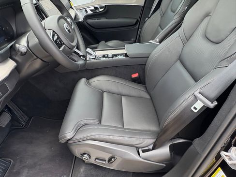 New 2026 Volvo XC90 B6 Ultra w/ Lounge Package image 17