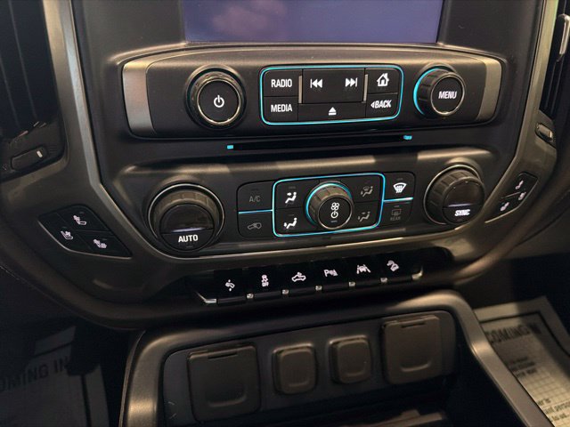 Used 2018 Chevrolet Silverado 1500 LTZ Z71 w/ LTZ Plus Package AWD/4WD image 23
