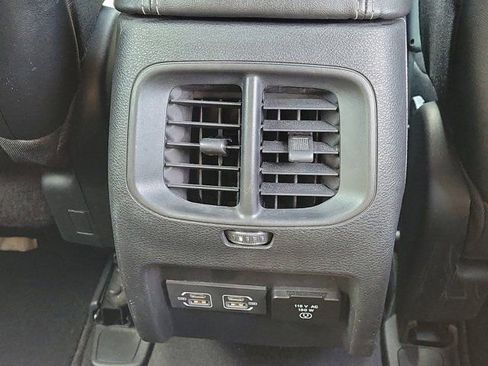 Used 2022 Jeep Cherokee Latitude Lux image 6