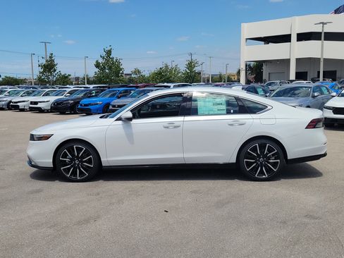 New 2026 Honda Accord Touring image 4