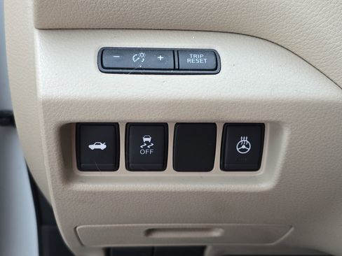 Certified 2018 Nissan Altima 2.5 SV w/ 2.5 SV Technology Package FWD image 25