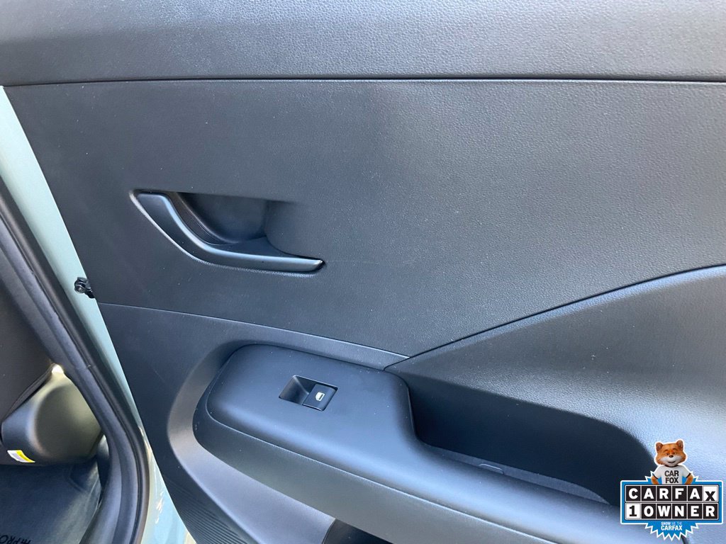 Used 2024 Hyundai Kona SEL FWD image 60