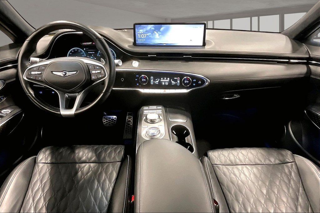 Used 2023 Genesis GV70 3.5T Sport w/ Sport Prestige Package AWD/4WD image 8