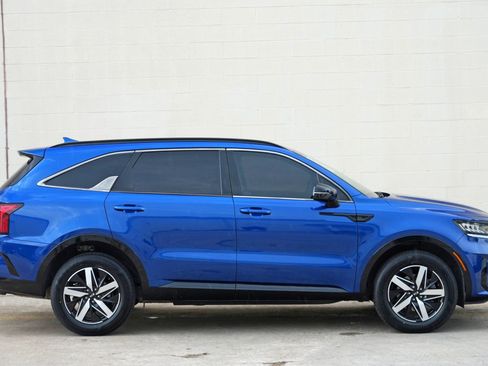 Used 2021 Kia Sorento EX AWD/4WD image 49