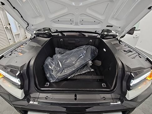 New 2026 GMC Hummer EV SUV image 46