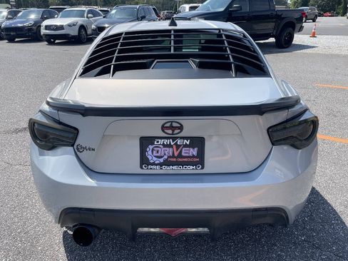 Used 2013 Scion FR-S 10 Series RWD image 8