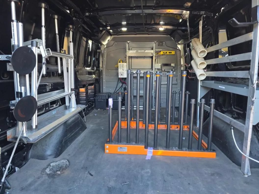 Used 2019 Ford Transit 150 130 Low Roof w/ Exterior Upgrade Package RWD image 4