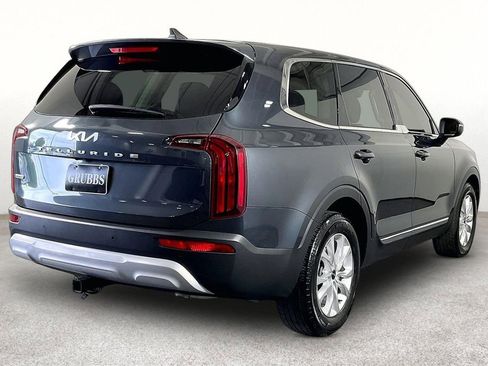 Used 2022 Kia Telluride LX image 2