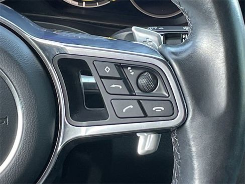 Used 2019 Porsche Cayenne S image 13