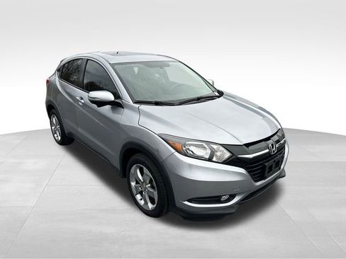 Used 2017 Honda HR-V EX image 7