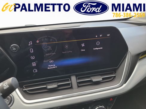Used 2024 Chevrolet Trax LT w/ Driver Confidence Package FWD image 24