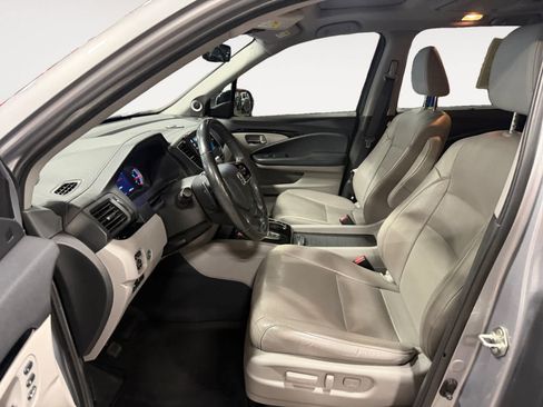 Used 2019 Honda Pilot Elite image 10