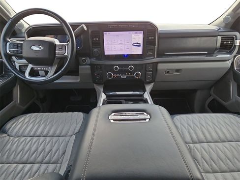 Used 2024 Ford F250 Limited image 9