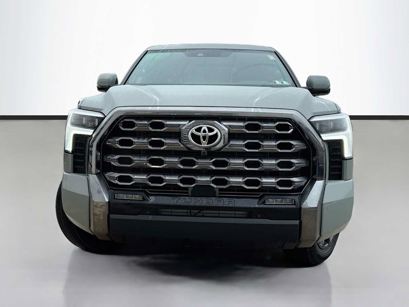 Used 2026 Toyota Tundra Platinum AWD/4WD image 2
