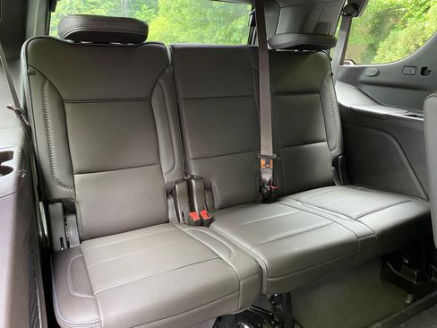Used 2023 GMC Yukon Denali RWD image 39