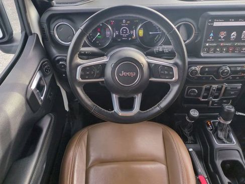 Used 2022 Jeep Wrangler Unlimited Sahara w/ Safety Group image 15