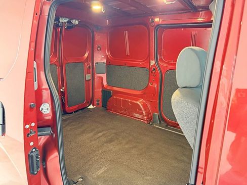 Used 2021 Nissan NV200 SV FWD image 32