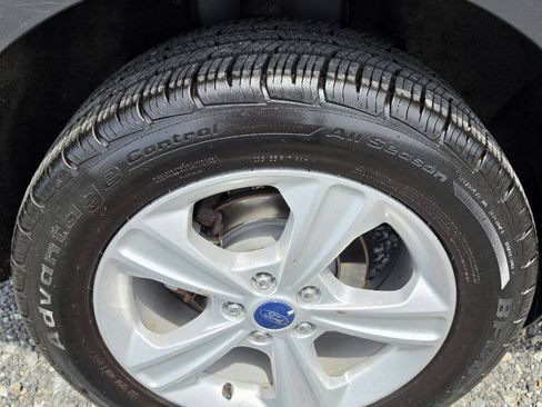 Used 2015 Ford Escape SE FWD image 30