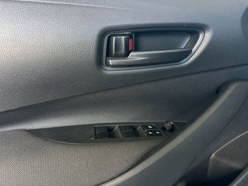 Used 2025 Toyota Corolla LE image 10