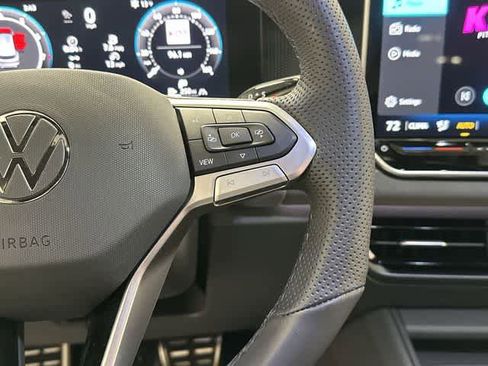 New 2026 Volkswagen Tiguan SE R-Line image 10