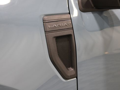 Used 2022 Ford Maverick Lariat w/ Lariat Luxury Package image 44