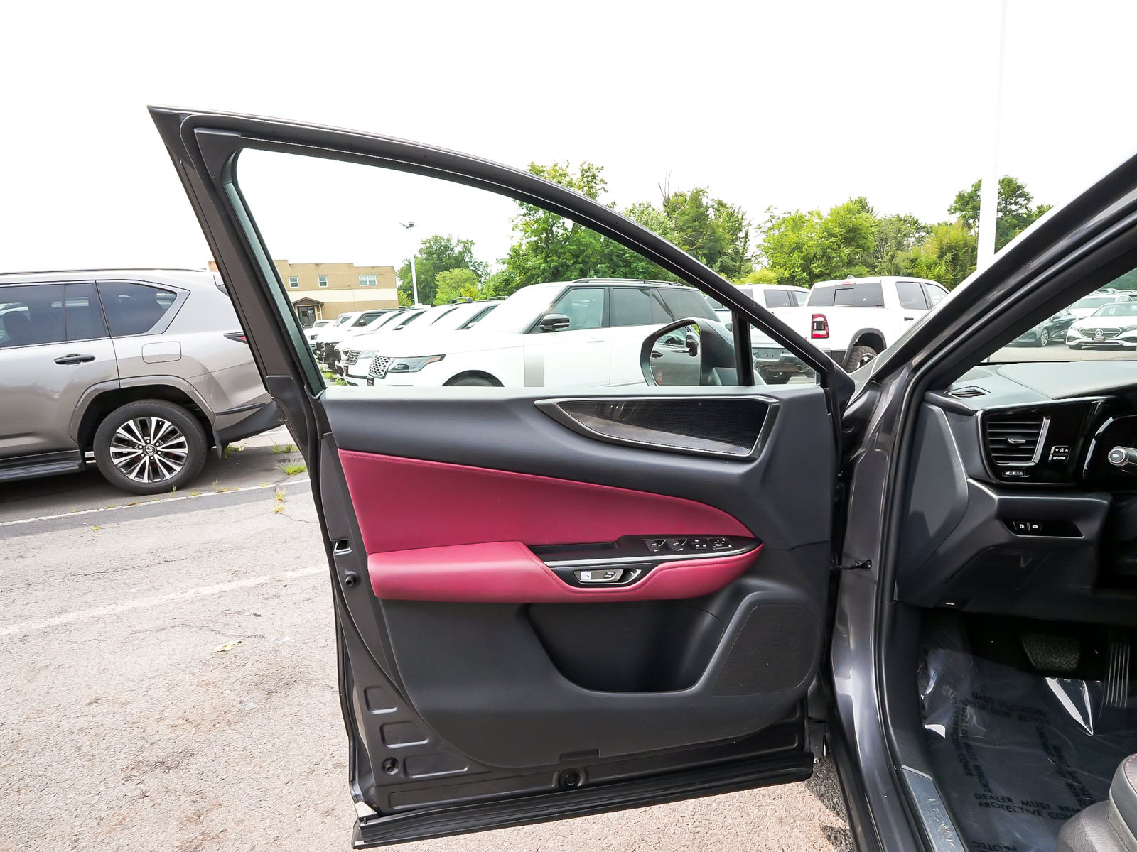 Used 2024 Lexus NX 250 FWD w/ Cold Area Package image 8