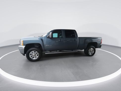 Used 2012 Chevrolet Silverado 2500 LTZ w/ LTZ Plus Package AWD/4WD image 4