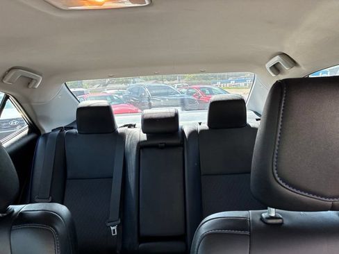 Used 2019 Toyota Corolla SE FWD image 12