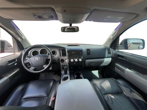 Used 2013 Toyota Tundra 2WD CrewMax w/ SR5 Pkg image 23
