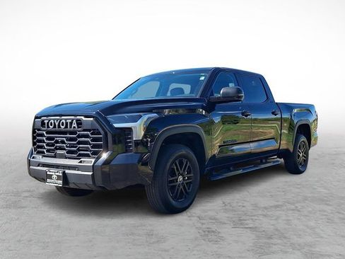 Used 2024 Toyota Tundra SR5 w/ SR5 Premium Package AWD/4WD image 3