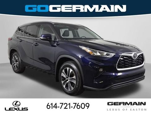 Used 2020 Toyota Highlander XLE AWD/4WD image 5