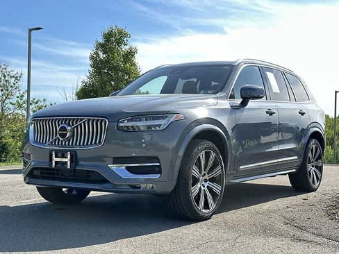 Used 2023 Volvo XC90 B6 Ultimate w/ Protection Package Premier AWD/4WD image 32