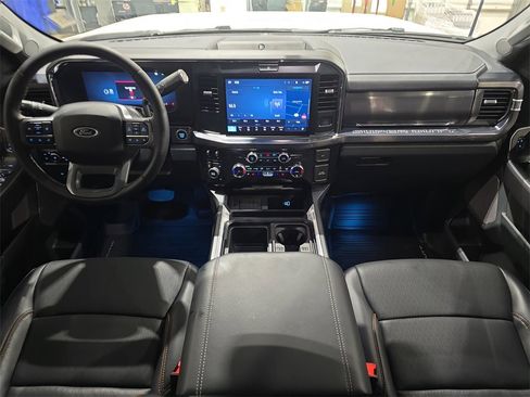 Used 2025 Ford F450 Lariat w/ Chrome Package image 9