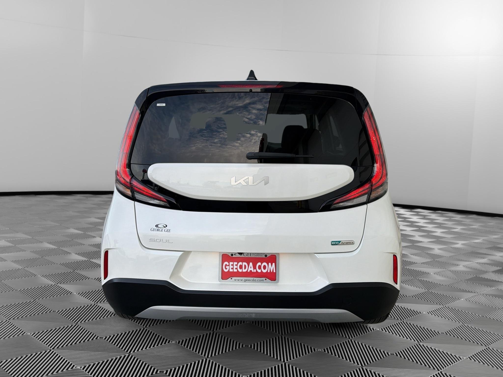 Used 2023 Kia Soul EX FWD image 5