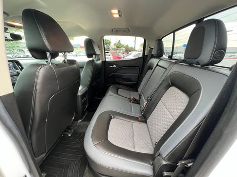 Used 2018 Chevrolet Colorado Z71 AWD/4WD image 21
