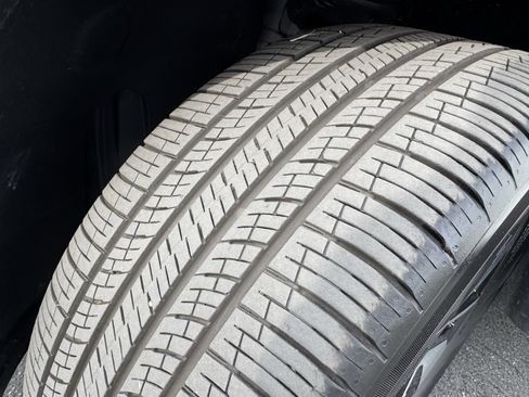 Certified 2024 Volkswagen Atlas SE image 13