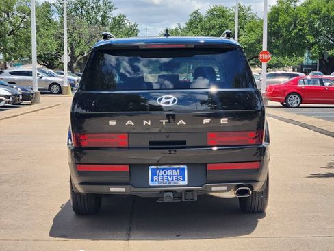 Used 2025 Hyundai Santa Fe SEL FWD image 6