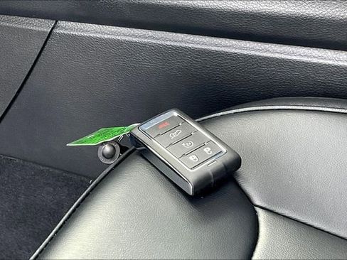 New 2025 Jeep Grand Cherokee Limited w/ Black Appearance Package image 29