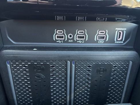 Used 2026 RAM 1500 Laramie w/ Night Edition image 8