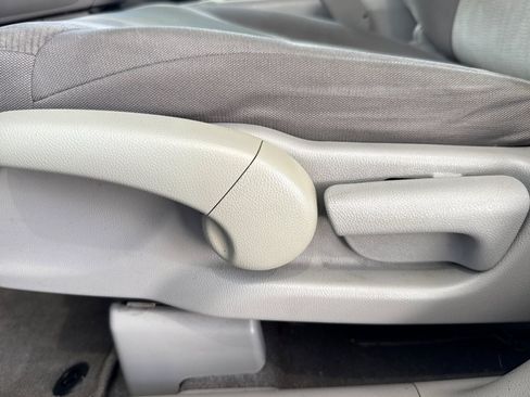 Used 2013 Honda CR-V LX image 14