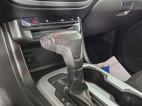 Used 2020 Chevrolet Colorado LT image 20